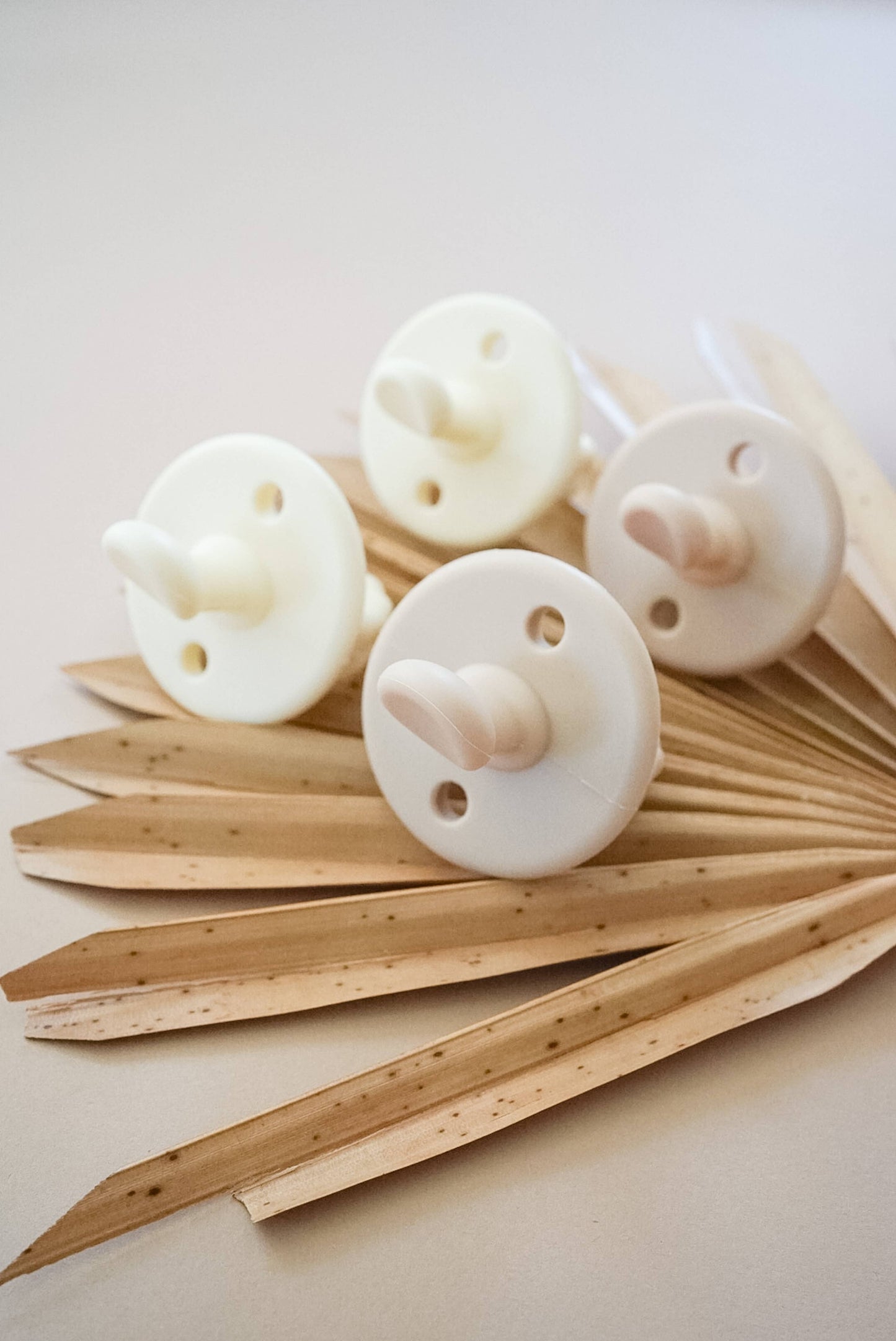 Sweetie Soother™ Orthodontic Pacifier Sets Neutral