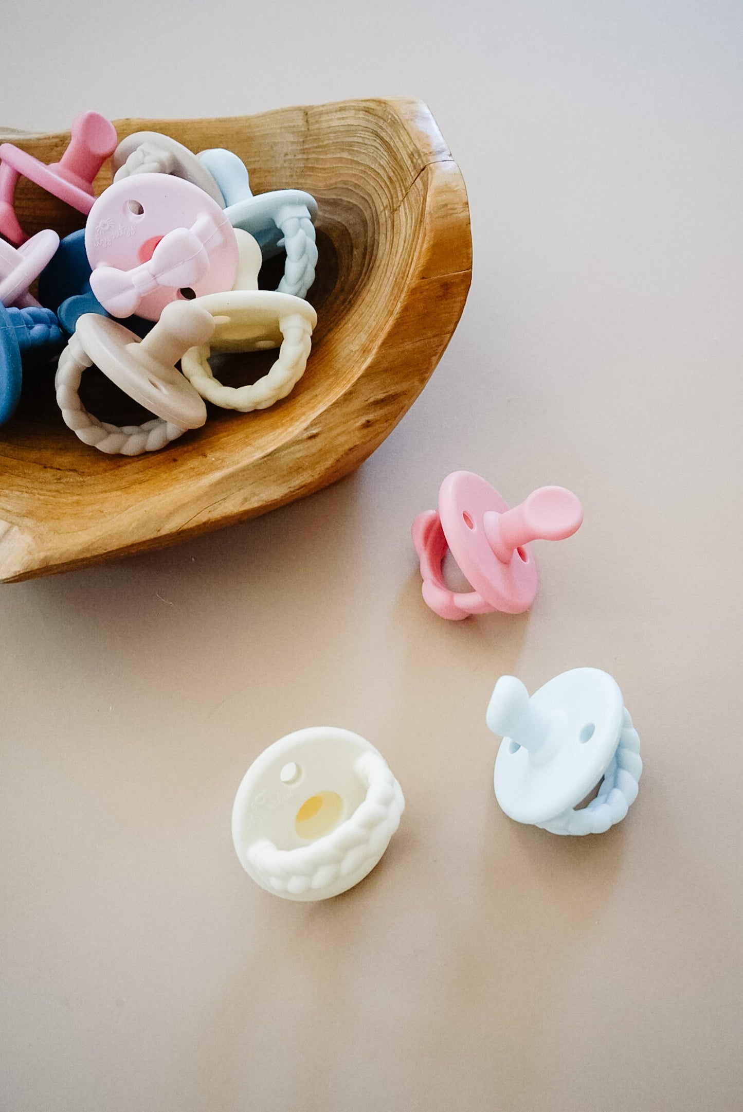 Sweetie Soother™ Orthodontic Pacifier Sets Neutral