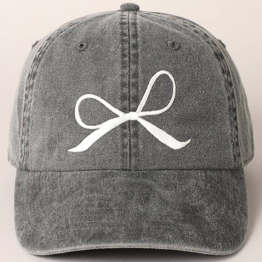 Bow Embroidered Cotton Baseball Cap: Black / One Size