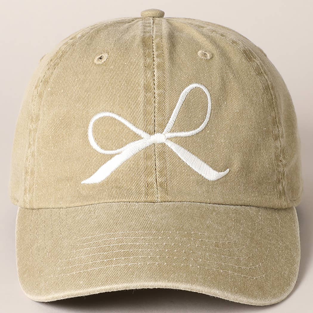 Bow Embroidered Cotton Baseball Cap: Black / One Size