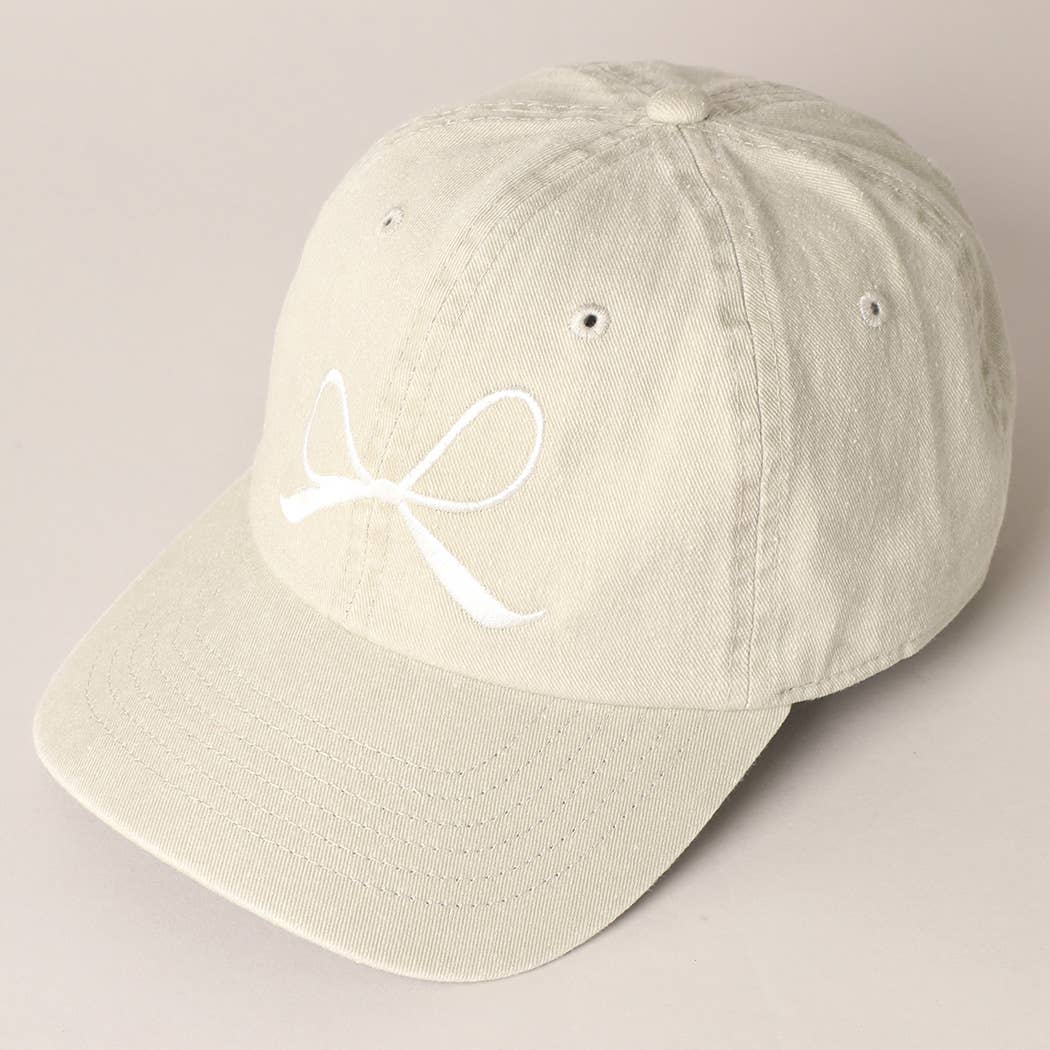 Bow Embroidered Cotton Baseball Cap: Black / One Size