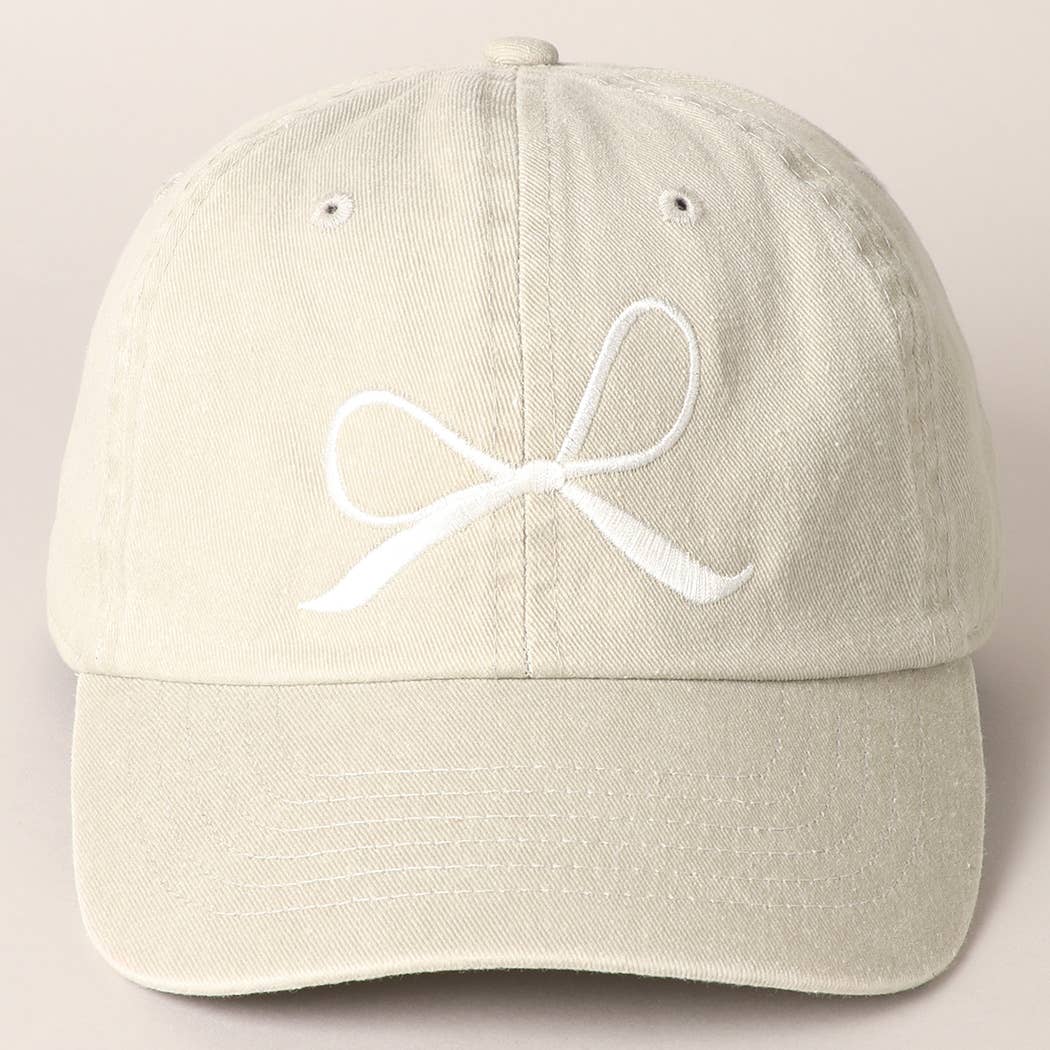 Bow Embroidered Cotton Baseball Cap: Black / One Size