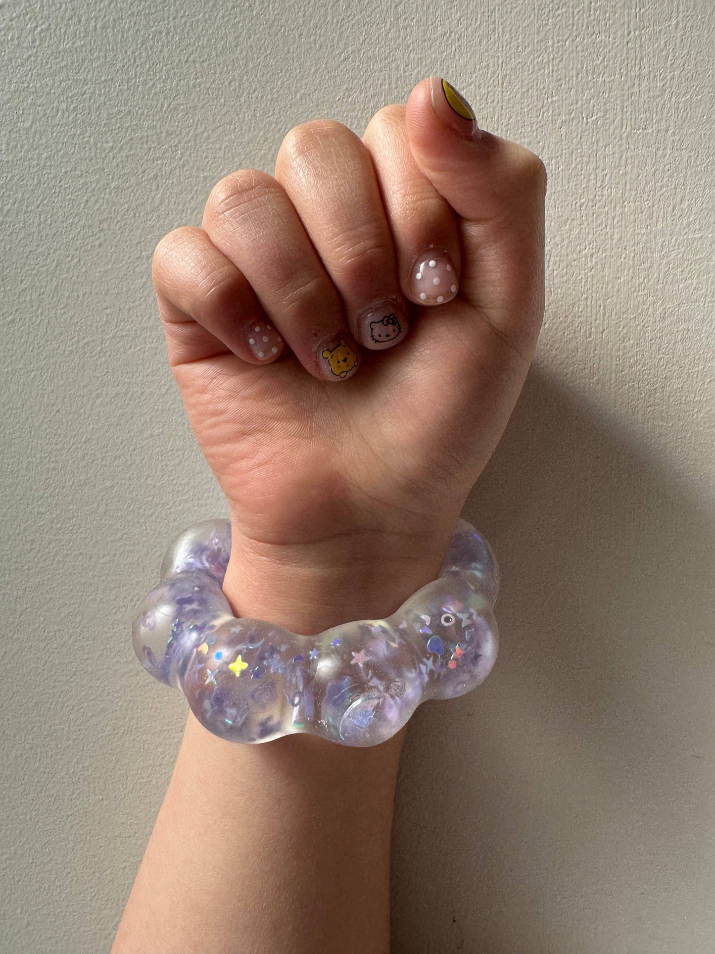 Feelzies™ Limited Edition Glitter Bracelet: Lime Pop