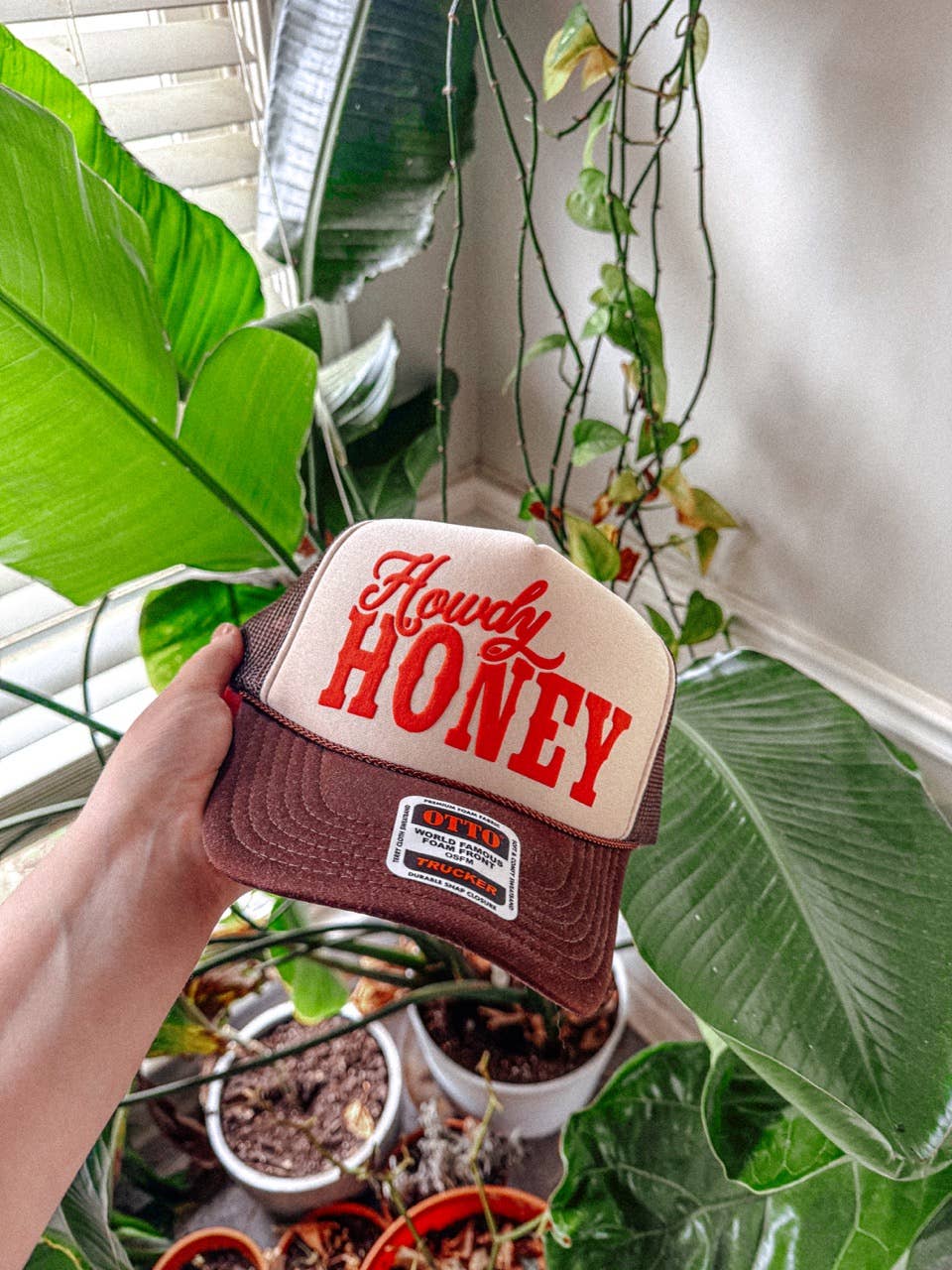 Howdy Honey, Western Trucker Hat: Tan/Camo