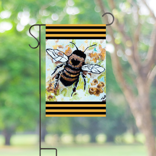 Garden Flag: Bumbles the Bee