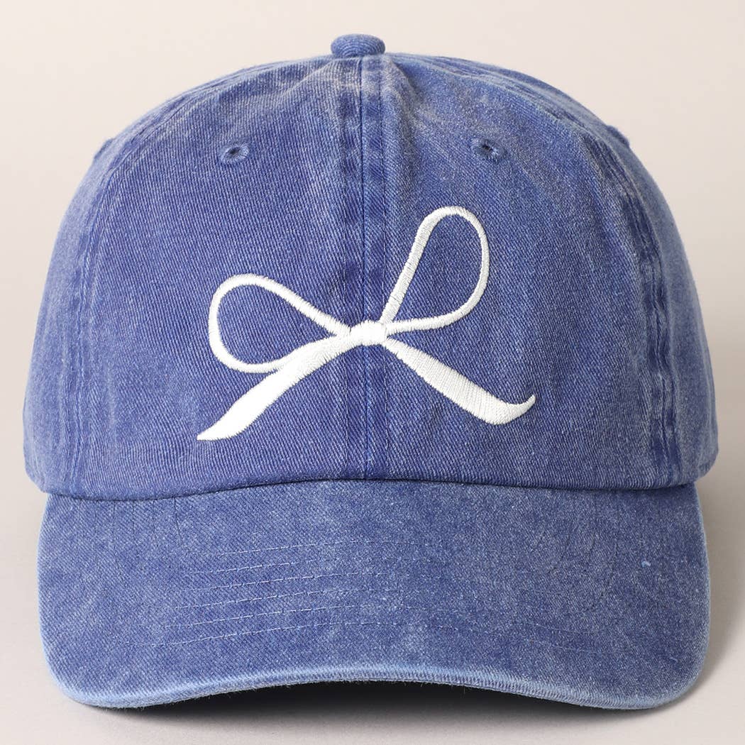 Bow Embroidered Cotton Baseball Cap: Black / One Size