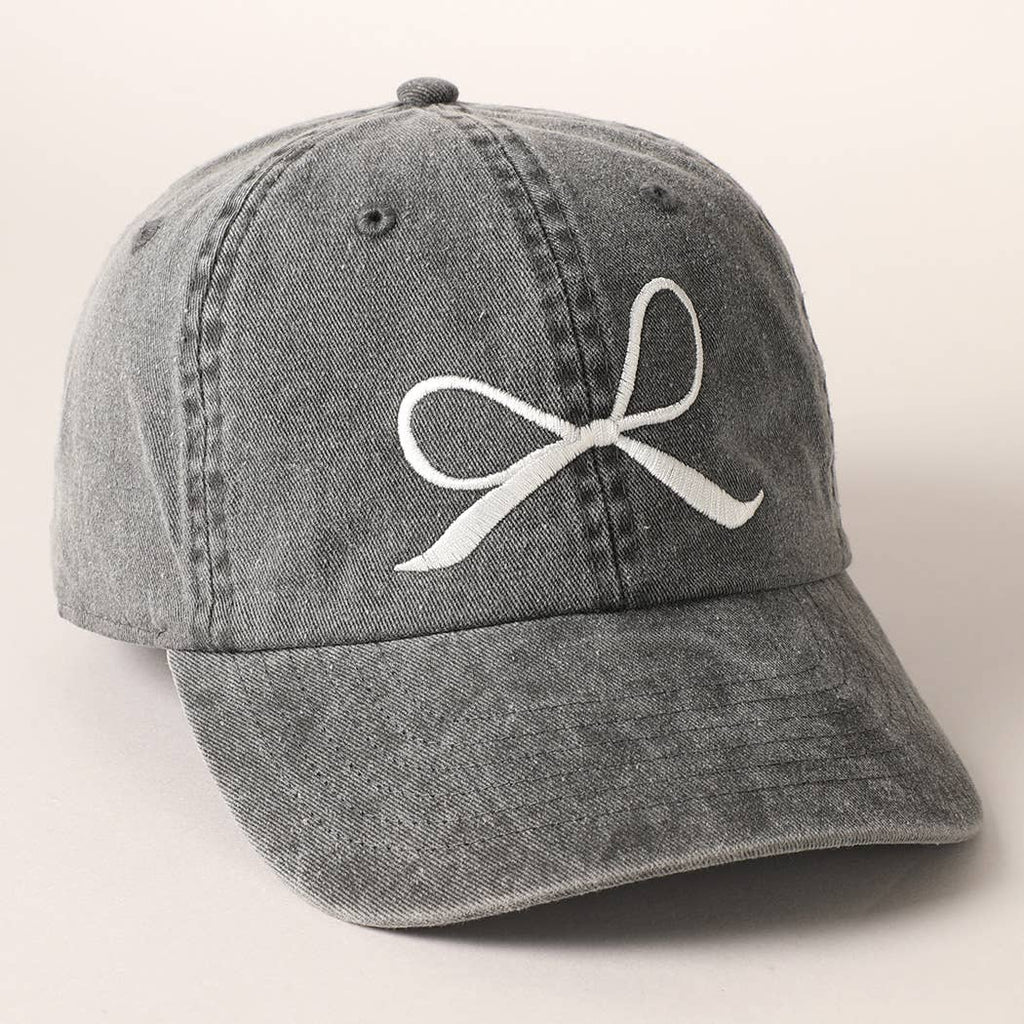 Bow Embroidered Cotton Baseball Cap: Black / One Size