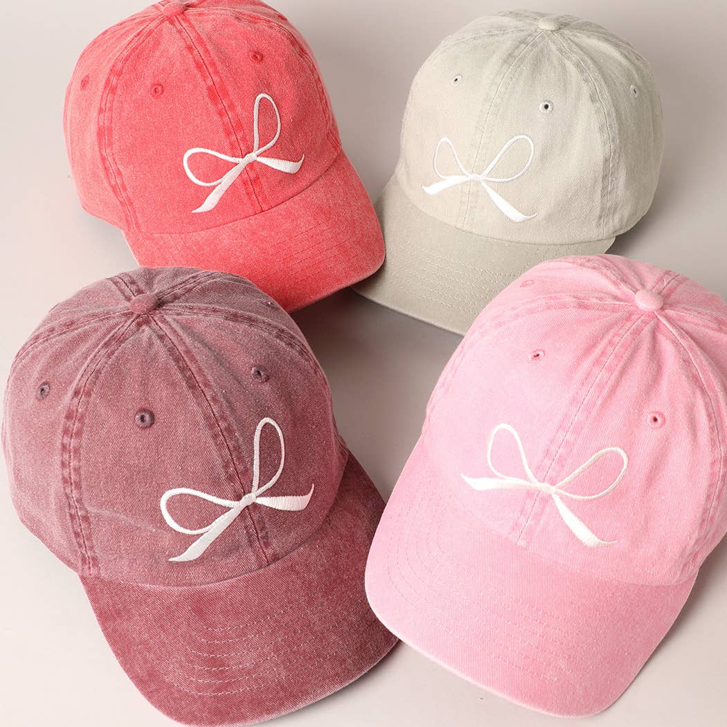 Bow Embroidered Cotton Baseball Cap: Black / One Size