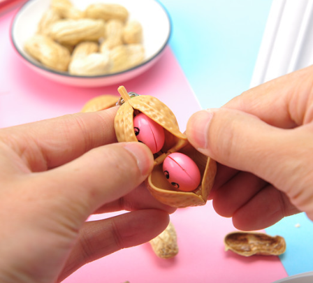 Soft PU Realistic Peanut Squeeze Toy: Peanut