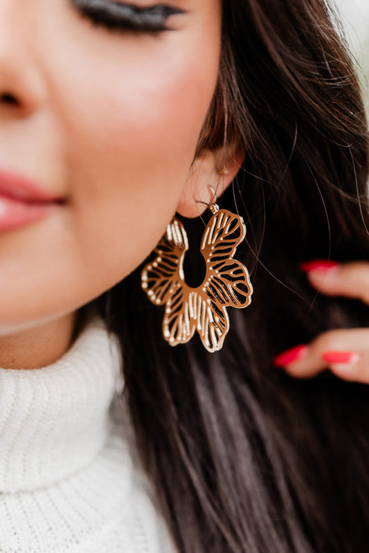 Hollow Flower Gold Pendant Earring