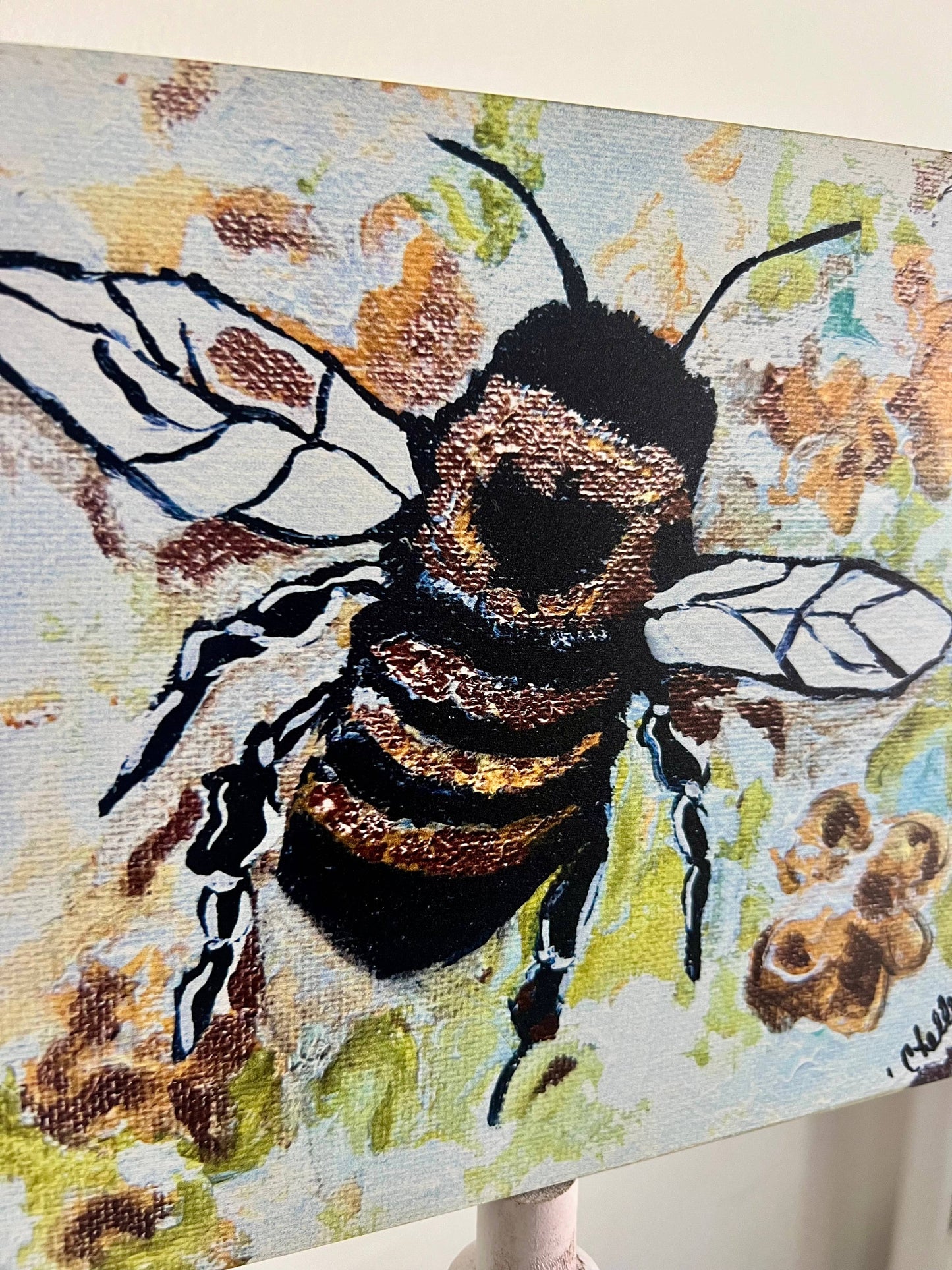 Seasonal & Everyday Toppers: Bumbles the Bee